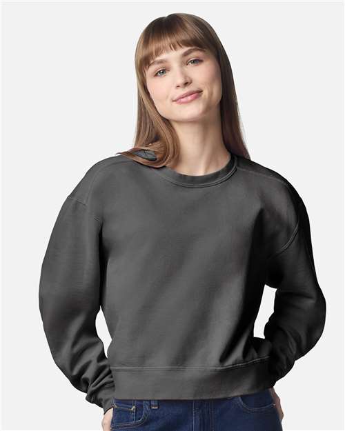 Comfort Colors Women's Garment-Dyed Mid-Length Crewneck Sweatshirt